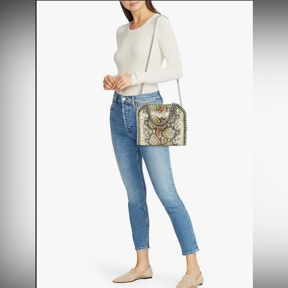 Stella McCartney Mini Falabella Snake-Print in Banana - Picture 2 of 9